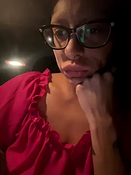 myloveforyouu online show from October 2025 11:20:02 AM