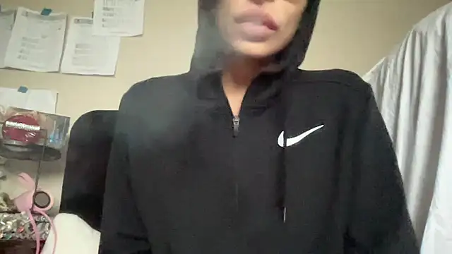 myloveforyouu online show from April 2026 01:03:02 PM