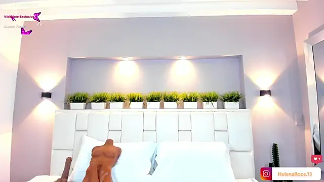 HelenaRoos online show from December 2025 07:42:01 PM