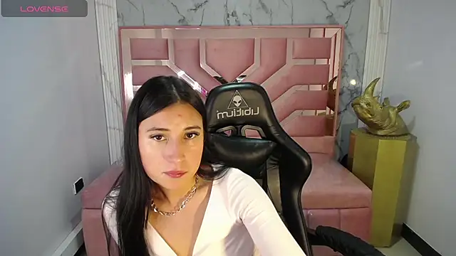 Snapshot of lizzyluk_ch chatting on January 2025 01:27:01 AM lizzyluk ch online show from January 2025 01:27:01 AM