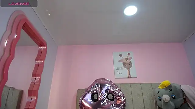 Snapshot of lizzyluk_ch chatting on January 2025 04:34:02 PM lizzyluk ch online show from January 2025 04:34:02 PM