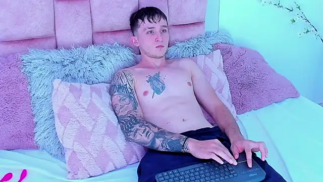 Snapshot of Dylanwhite23_ chatting on January 2025 05:00:02 AM Dylanwhite23 online show from January 2025 05:00:02 AM