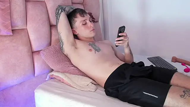 Snapshot of Dylanwhite23_ chatting on March 2025 06:49:02 AM Dylanwhite23 online show from March 2025 06:49:02 AM