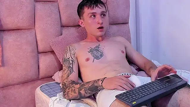 Snapshot of Dylanwhite23_ chatting on March 2025 04:16:02 AM Dylanwhite23 online show from March 2025 04:16:02 AM