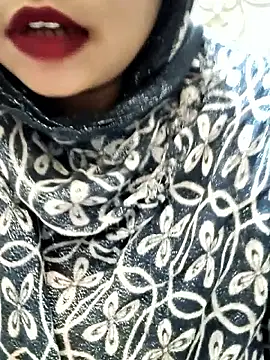 Indian-Nazia online show from October 2025 07:05:01 PM