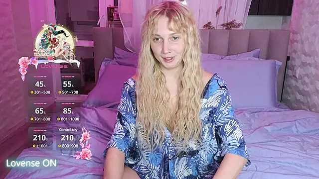 GoodGirl0024 online show from February 2025 07:49:02 PM