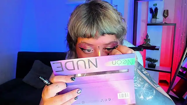 Sabrina scarlett online show from November 2025 04:44:01 AM