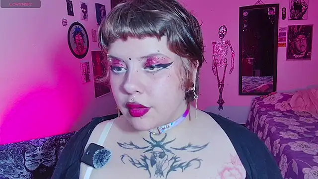 Snapshot of Sabrina_scarlett chatting on May 2026 05:48:02 AM Sabrina scarlett online show from May 2026 05:48:02 AM