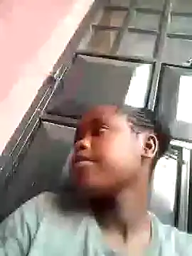 Sweetcecie01 online show from March 2025 12:45:01 PM