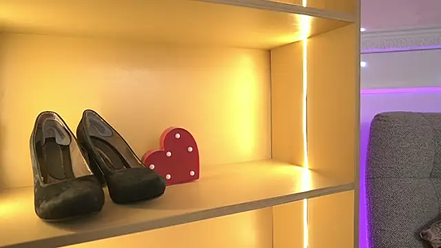 Anybuny online show from November 2025 11:32:02 AM