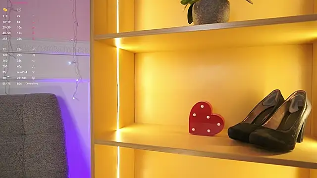 Anybuny online show from November 2025 12:15:02 PM