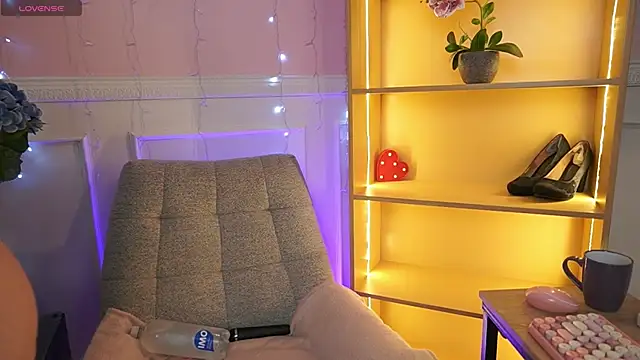 Anybuny online show from December 2025 12:25:01 PM