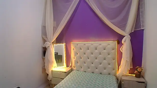 Ingrid Casas online show from December 2024 10:54:02 PM