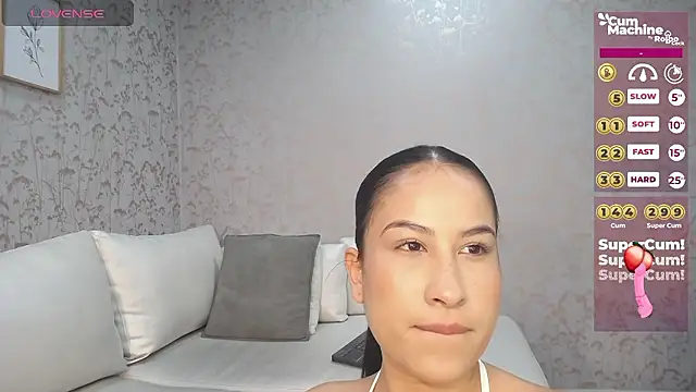 Snapshot of Madeline_Dreams chatting on December 2024 01:13:01 PM Madeline Dreams online show from December 2024 01:13:01 PM