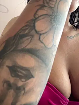 Dulce-diosa online show from March 2026 09:32:02 PM