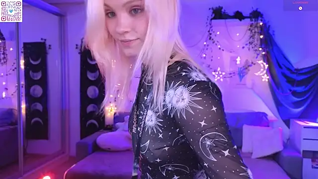 Moonlight Mia online show from April 2026 07:40:01 PM