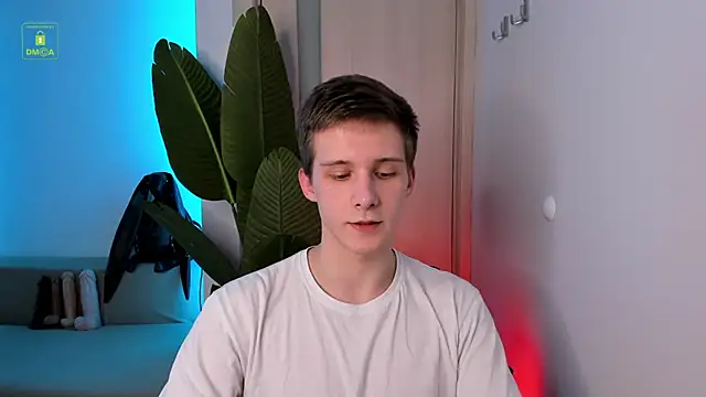 Snapshot of MarkGWalker chatting on December 2024 08:49:01 PM MarkGWalker online show from December 2024 08:49:01 PM