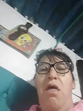 Snapshot of clarita_01 chatting on May 2026 10:11:02 AM clarita 01 online show from May 2026 10:11:02 AM