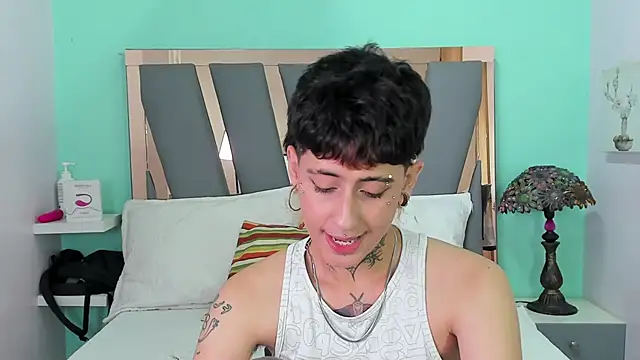 Ethan lennox online show from December 2025 10:37:01 PM