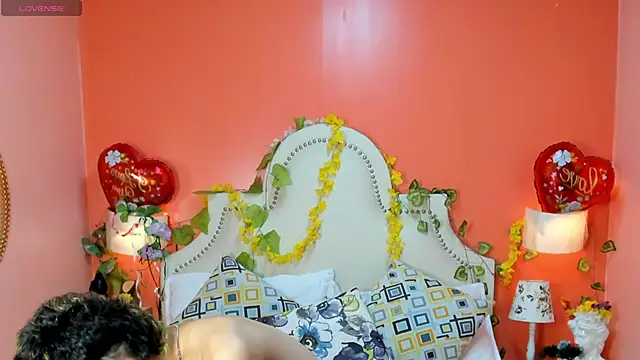 Ethan lennox online show from April 2026 09:20:02 PM