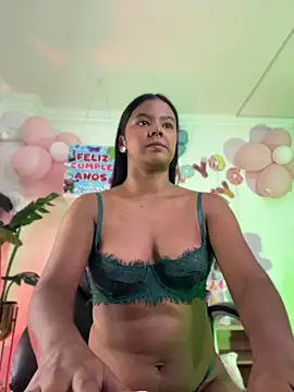 JANYLOVE   online show from June 2026 11:00:01 AM