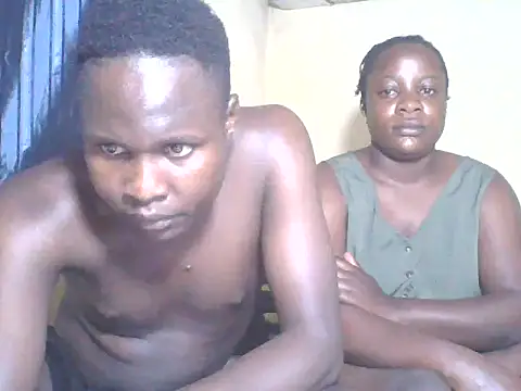 Dark Queenchocolate online show from April 2026 09:26:01 PM