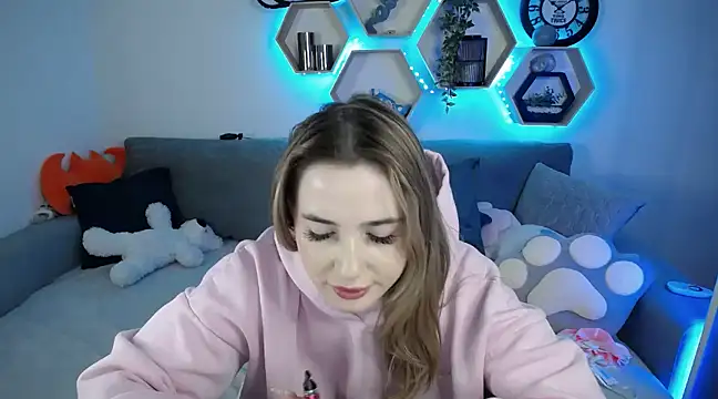 SabrinViolet online show from February 2025 12:06:02 PM