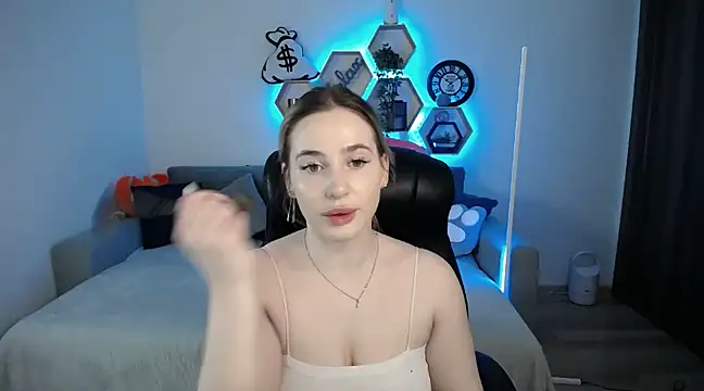 SabrinViolet online show from March 2025 09:07:02 AM