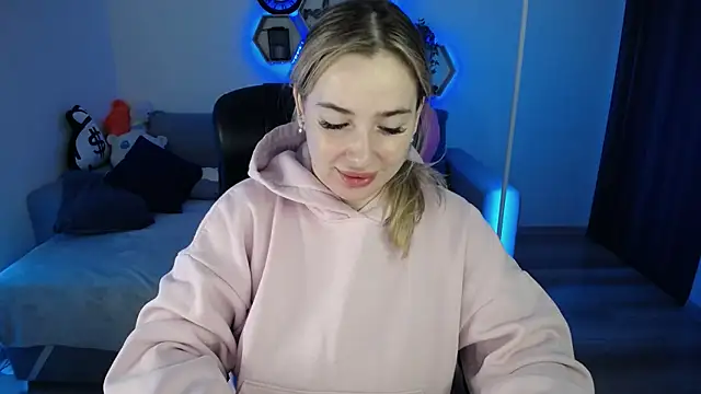 SabrinViolet online show from November 2025 09:07:02 AM