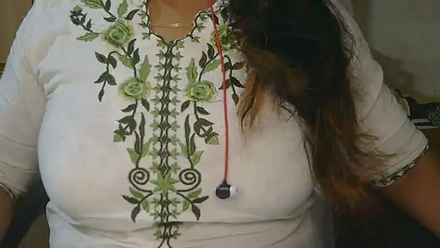 Cute Ruhi99 online show from April 2026 07:25:02 AM