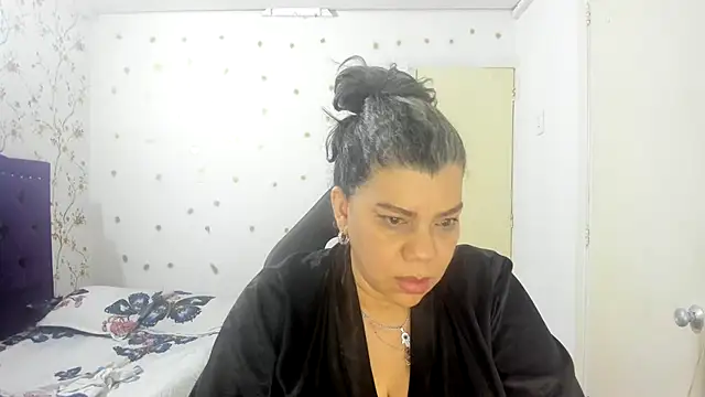 Snapshot of vikyadams chatting on May 2026 09:39:02 AM vikyadams online show from May 2026 09:39:02 AM