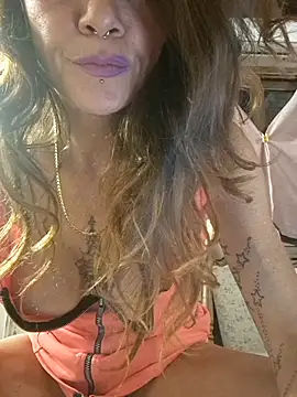 Snapshot of vampvanna23 chatting on June 2026 01:52:01 AM vampvanna23 online show from June 2026 01:52:01 AM