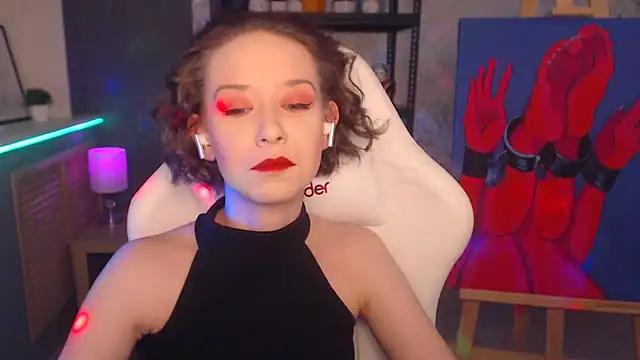 FascinatingEyess online show from February 2025 05:16:01 AM