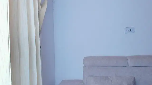 laurent nova online show from January 2025 08:35:01 PM