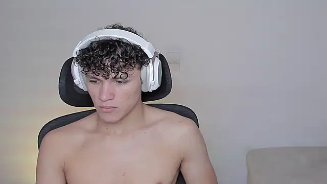 laurent nova online show from October 2025 08:04:02 AM