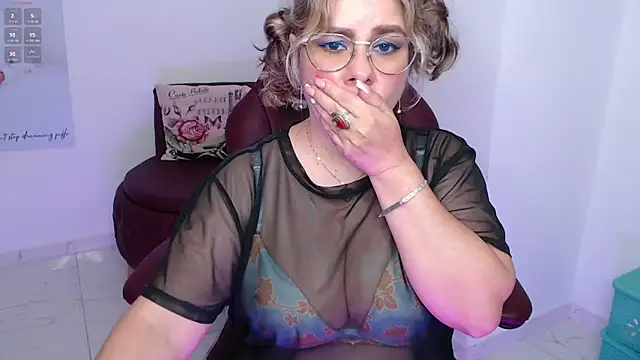 Snapshot of zehra_sanem chatting on February 2025 01:02:01 AM zehra sanem online show from February 2025 01:02:01 AM