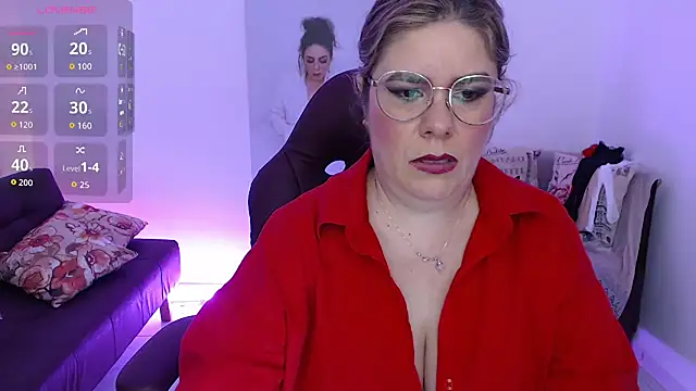 Snapshot of zehra_sanem chatting on October 2025 06:12:01 PM zehra sanem online show from October 2025 06:12:01 PM