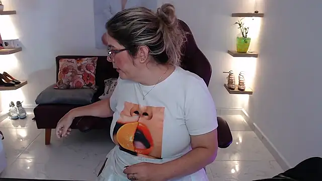 Snapshot of zehra_sanem chatting on March 2026 01:18:02 AM zehra sanem online show from March 2026 01:18:02 AM