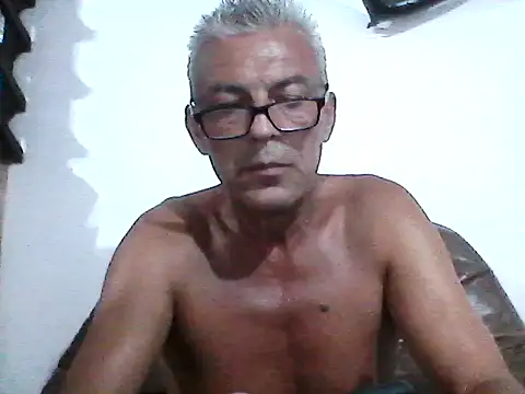 Snapshot of Picolo4111 chatting on September 2025 07:32:02 AM Picolo4111 online show from September 2025 07:32:02 AM
