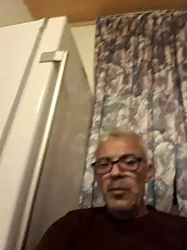 Snapshot of Picolo4111 chatting on October 2025 10:10:01 PM Picolo4111 online show from October 2025 10:10:01 PM
