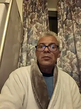 Snapshot of Picolo4111 chatting on October 2025 03:58:02 AM Picolo4111 online show from October 2025 03:58:02 AM
