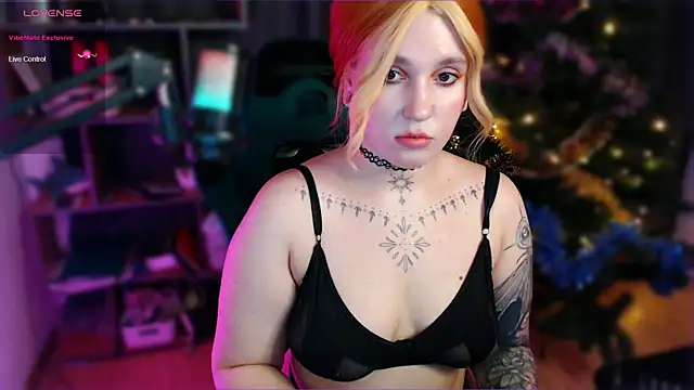 The Full Red Moon online show from December 2024 03:05:01 PM