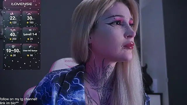 fraulein mooon online show from November 2025 12:16:02 AM