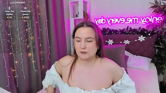 FeralPeach online show from January 2025 12:10:01 PM