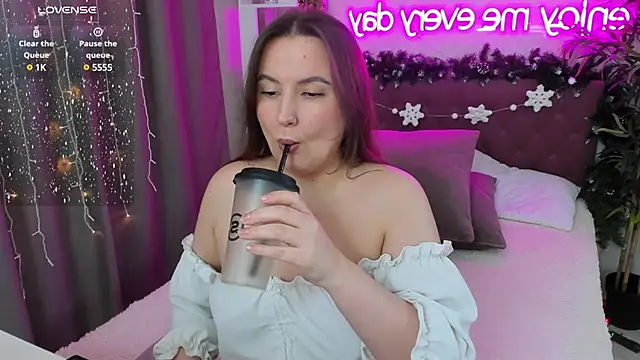 FeralPeach online show from January 2025 10:06:02 AM