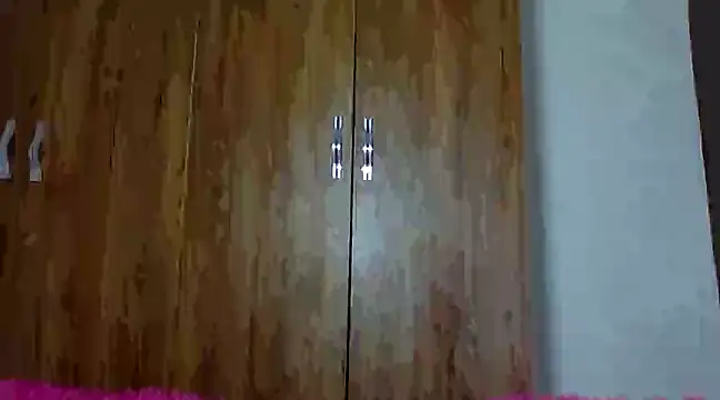 Rose berry online show from February 2025 05:33:02 AM