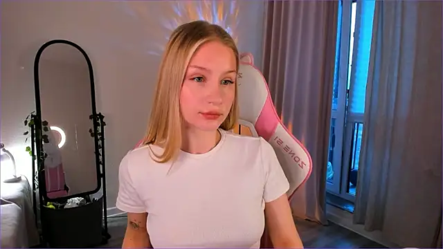 Eva Davi online show from March 2026 03:16:02 PM