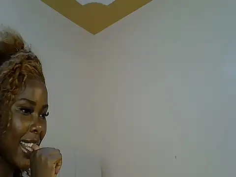 Snapshot of chloe_desire1 chatting on April 2026 10:31:02 AM chloe desire1 online show from April 2026 10:31:02 AM