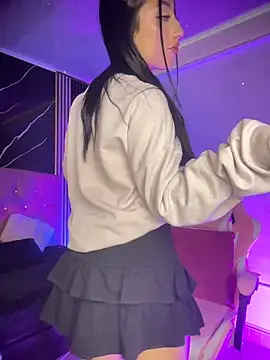 Ady 18 online show from April 2026 05:28:01 PM