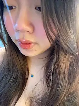 Snapshot of Hotellinh12 chatting on March 2026 07:25:02 AM Hotellinh12 online show from March 2026 07:25:02 AM